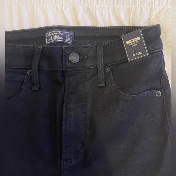Abercrombie high rise skinny jeans size 00short. NWT! - Picture 1 of 3